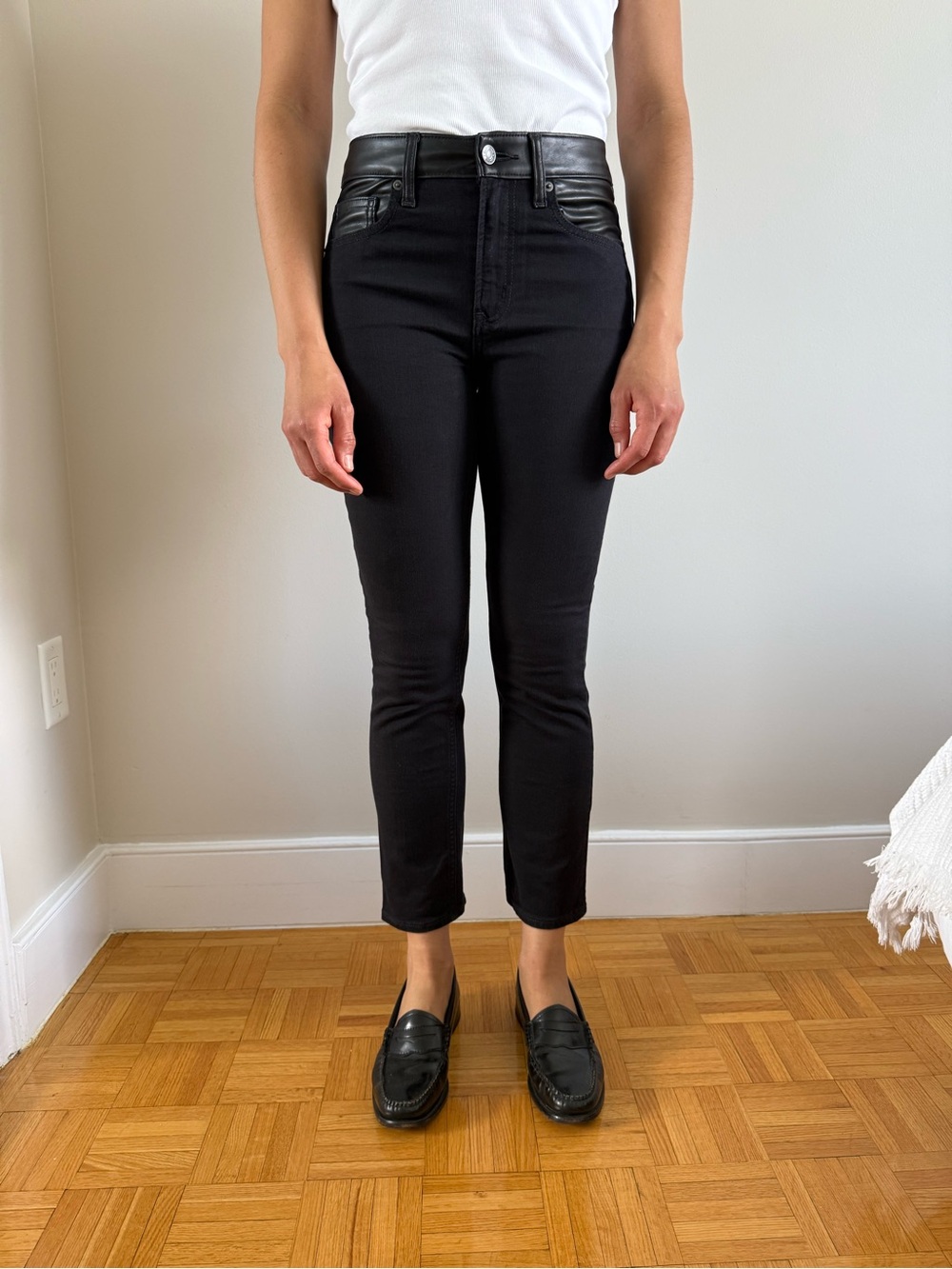 GAP Vintage Slim Mid-Rise Black Jeans w/ Faux Leather Sz 26